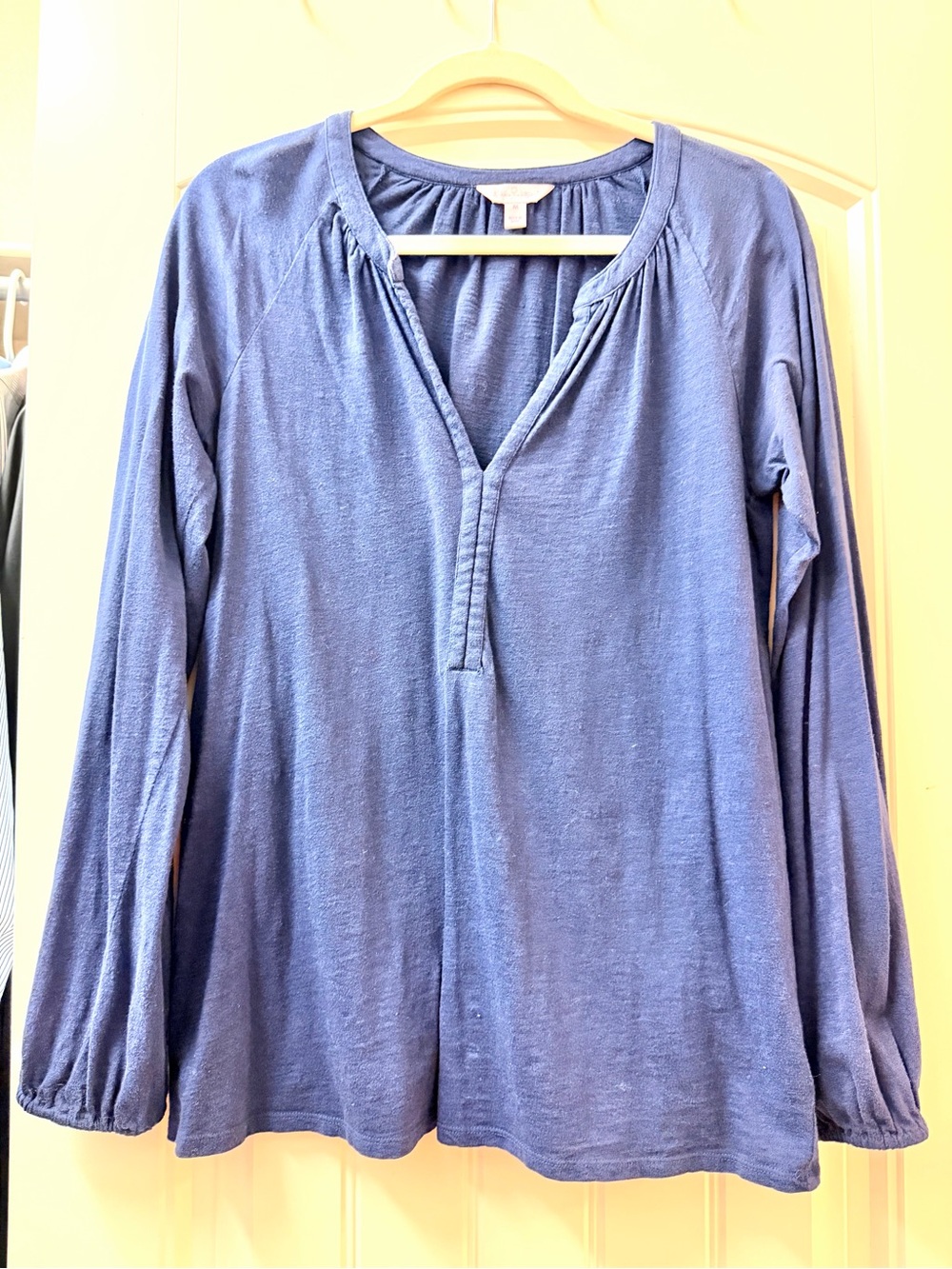Lilly Pulitzer Indigo Blue Long-Sleeve V-Neck Pullover cotton top medium